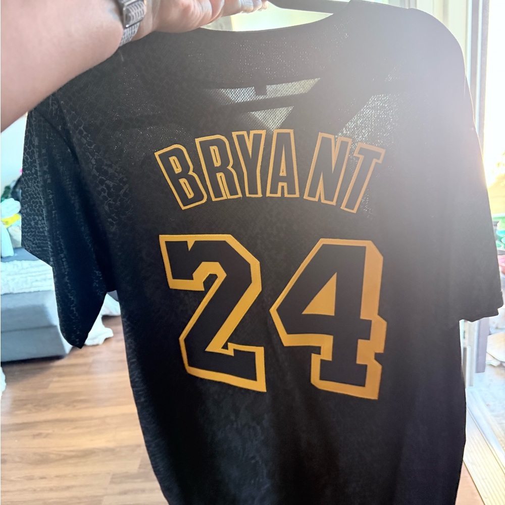 Black Bryant Graphic Men's Shirt
